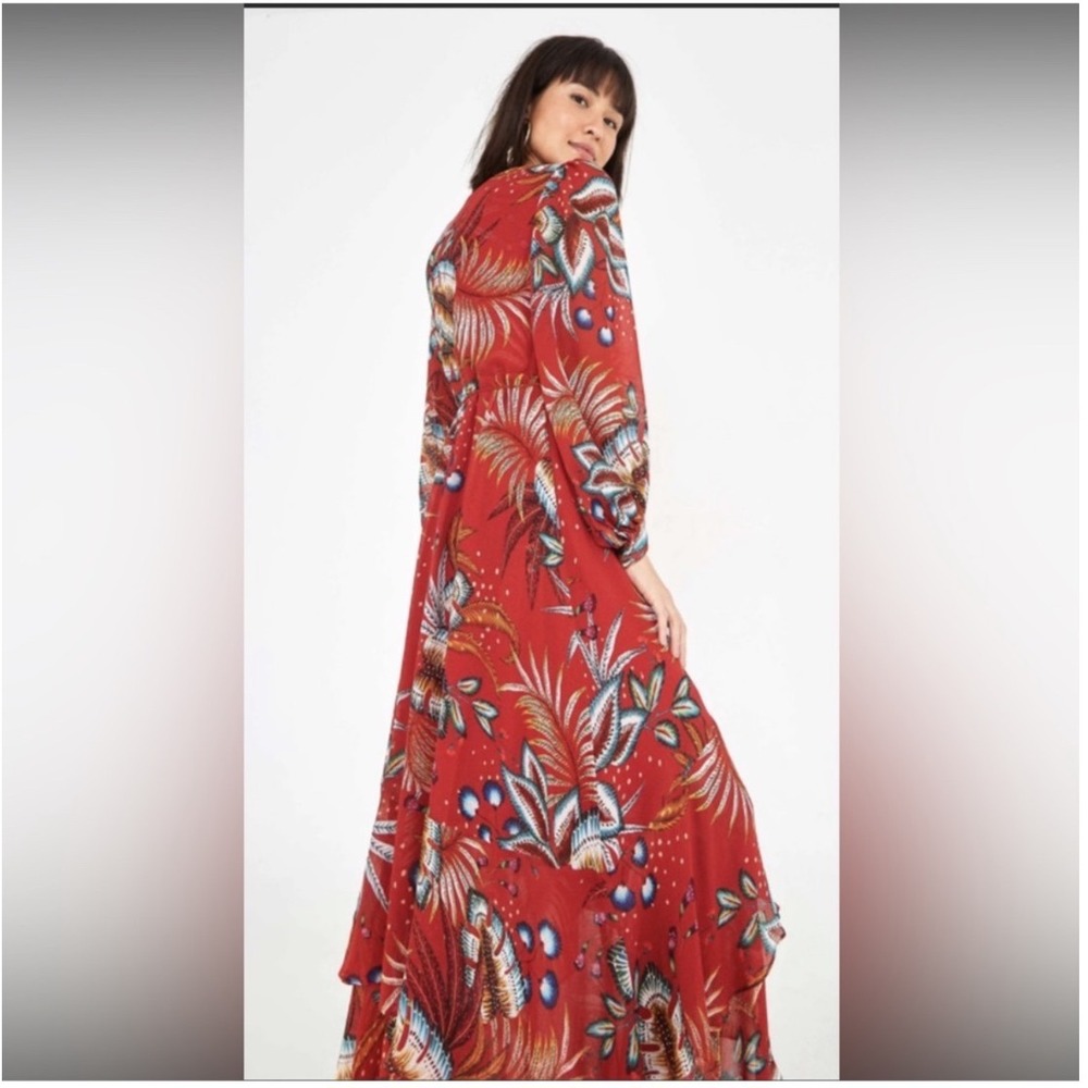 Farm Rio Winter Leaf Maxi Dress
In Red Multi color S - Picture 2 of 10